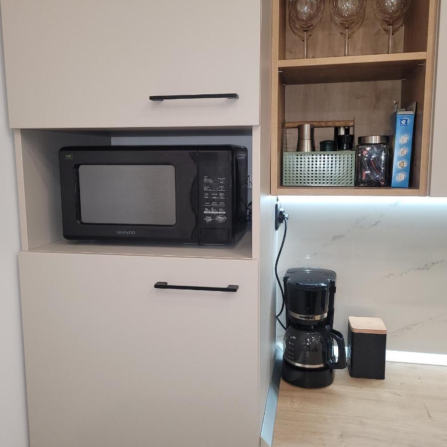 B8 - Spacious, Charming Apartment In Central Sibiu Ngoại thất bức ảnh