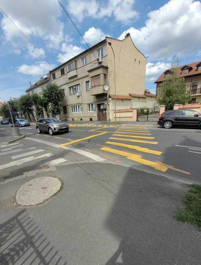 B8 - Spacious, Charming Apartment In Central Sibiu Ngoại thất bức ảnh